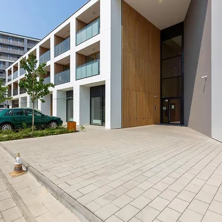 Elegancki Z Parkingiem By Renters Apartment *