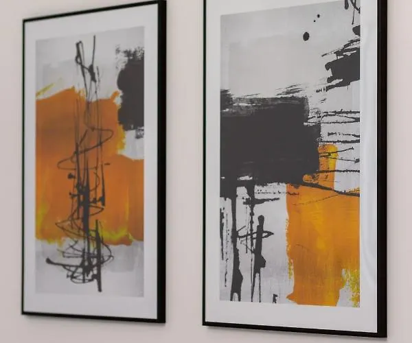 Elegancki Z Parkingiem By Renters Apartman