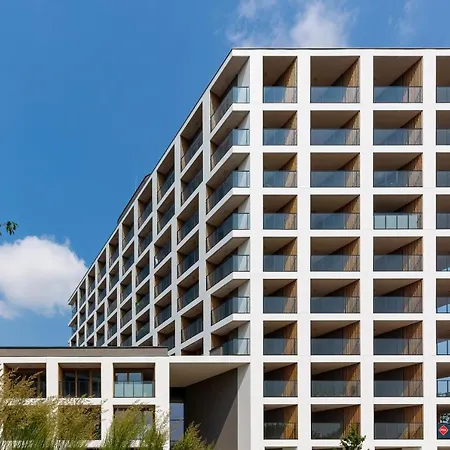 Elegancki Z Parkingiem By Renters *